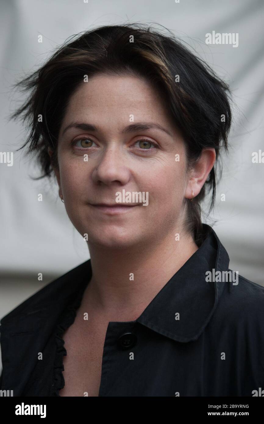 Denise Mina, autore di crimini scozzesi, al Festival Internazionale del Libro di Edimburgo, Scozia, agosto 2003. Foto Stock