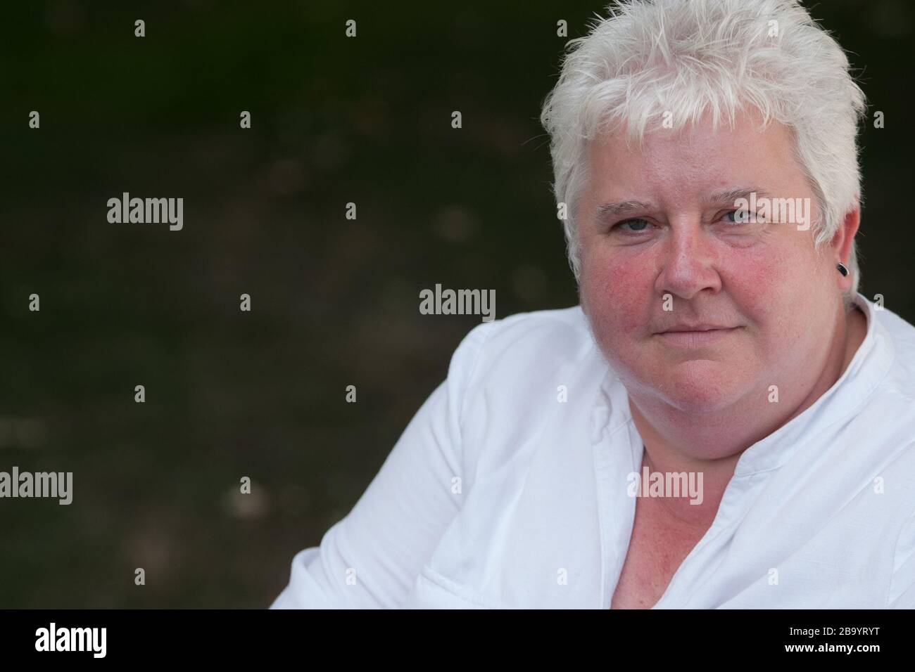 Val McDermid, autore di crimini scozzesi, al Festival Internazionale del Libro di Edimburgo, Scozia, agosto 2003. Foto Stock