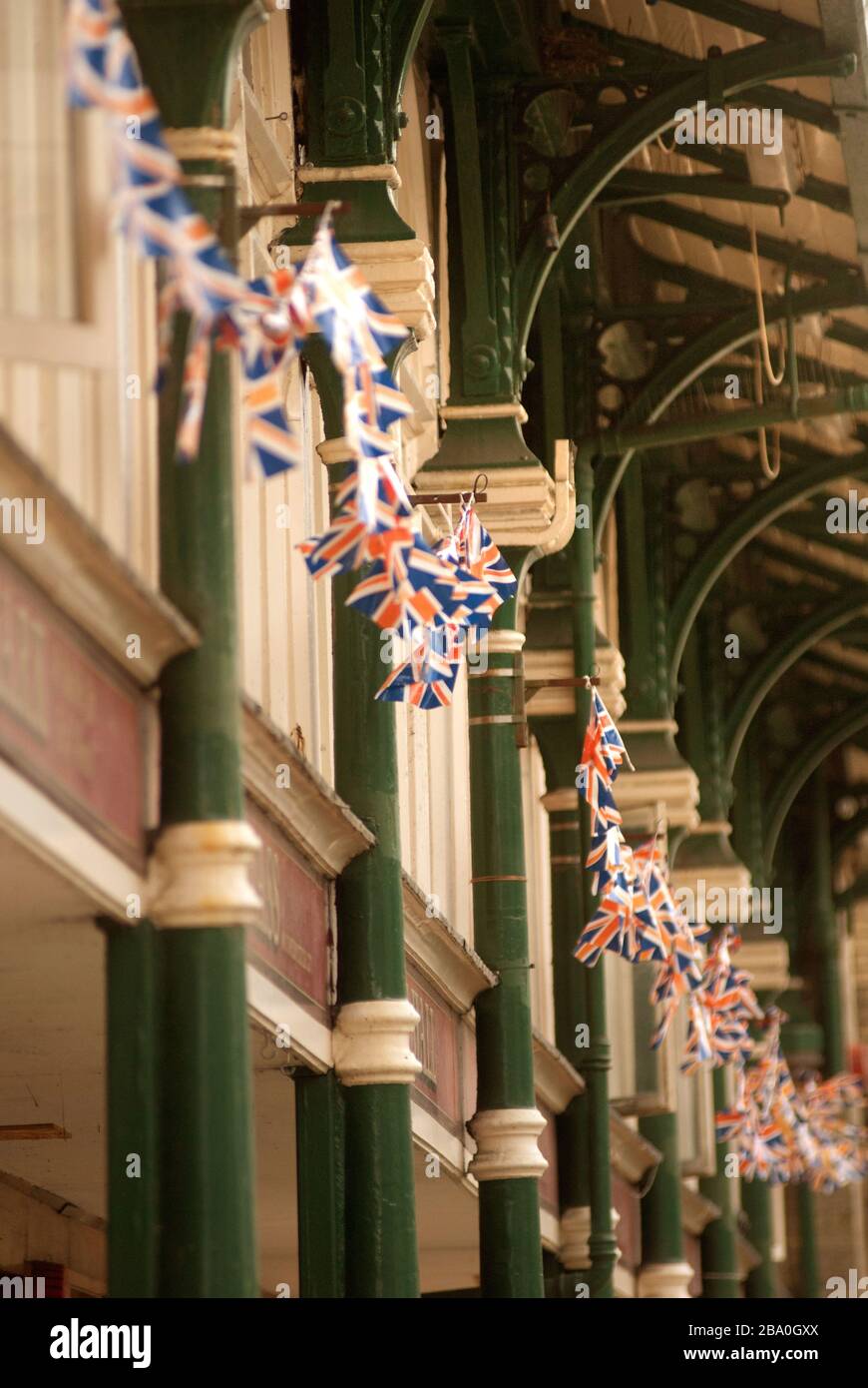 Lavorazione di metallo ornata sul mercato interno di Darlington Foto Stock