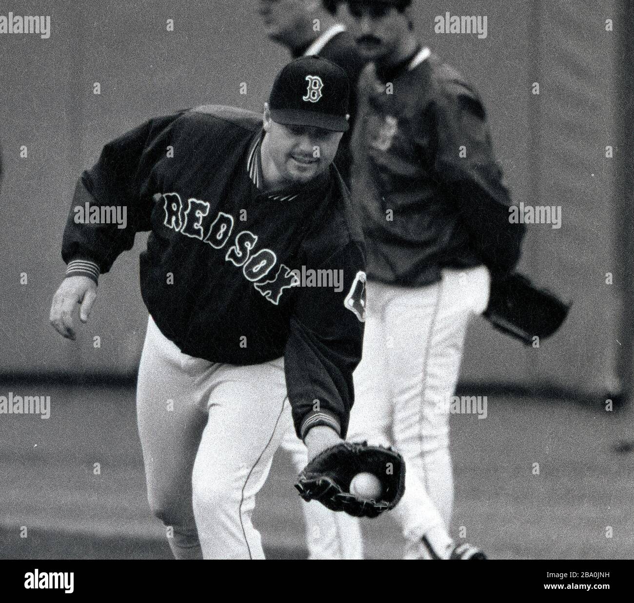 Boston Red Sox Pitch Roger Clemens nella penna toro prima di una partita contro i New York Yankees al Fenway Park a Boston ma USA 27 settembre 1996 foto di Bill belknap Foto Stock