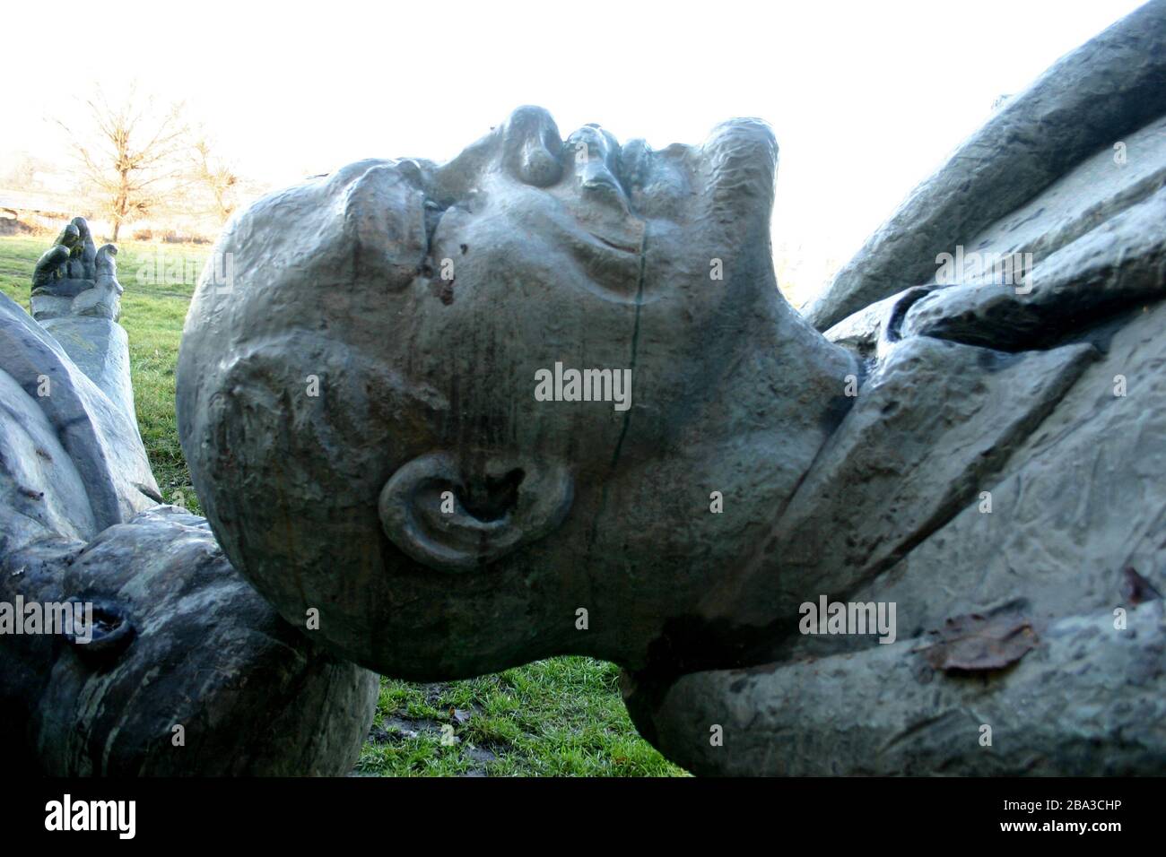 Statue di Lenin e Petru Groza, abbandonate dopo la Rivoluzione romena anticomunista del 1989 Foto Stock