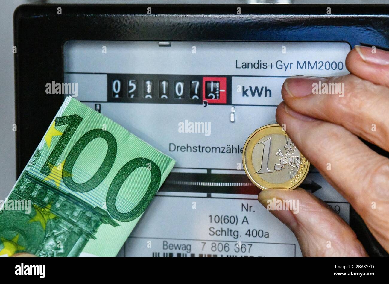 Simbolo foto, contatore elettrico, consumo di elettricità, costi dell'elettricità, Germania Foto Stock