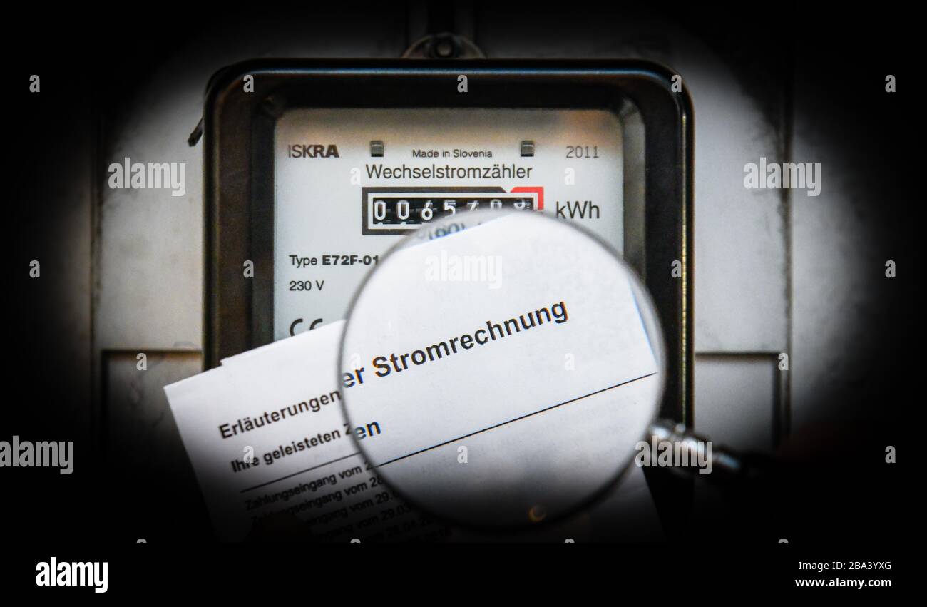 Simbolo foto, bolletta elettrica, contatore elettrico, consumo di elettricità, costi dell'elettricità, Germania Foto Stock