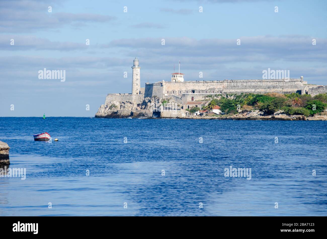 Vista della baia di Havana, El Morro è visto in lontananza Foto Stock