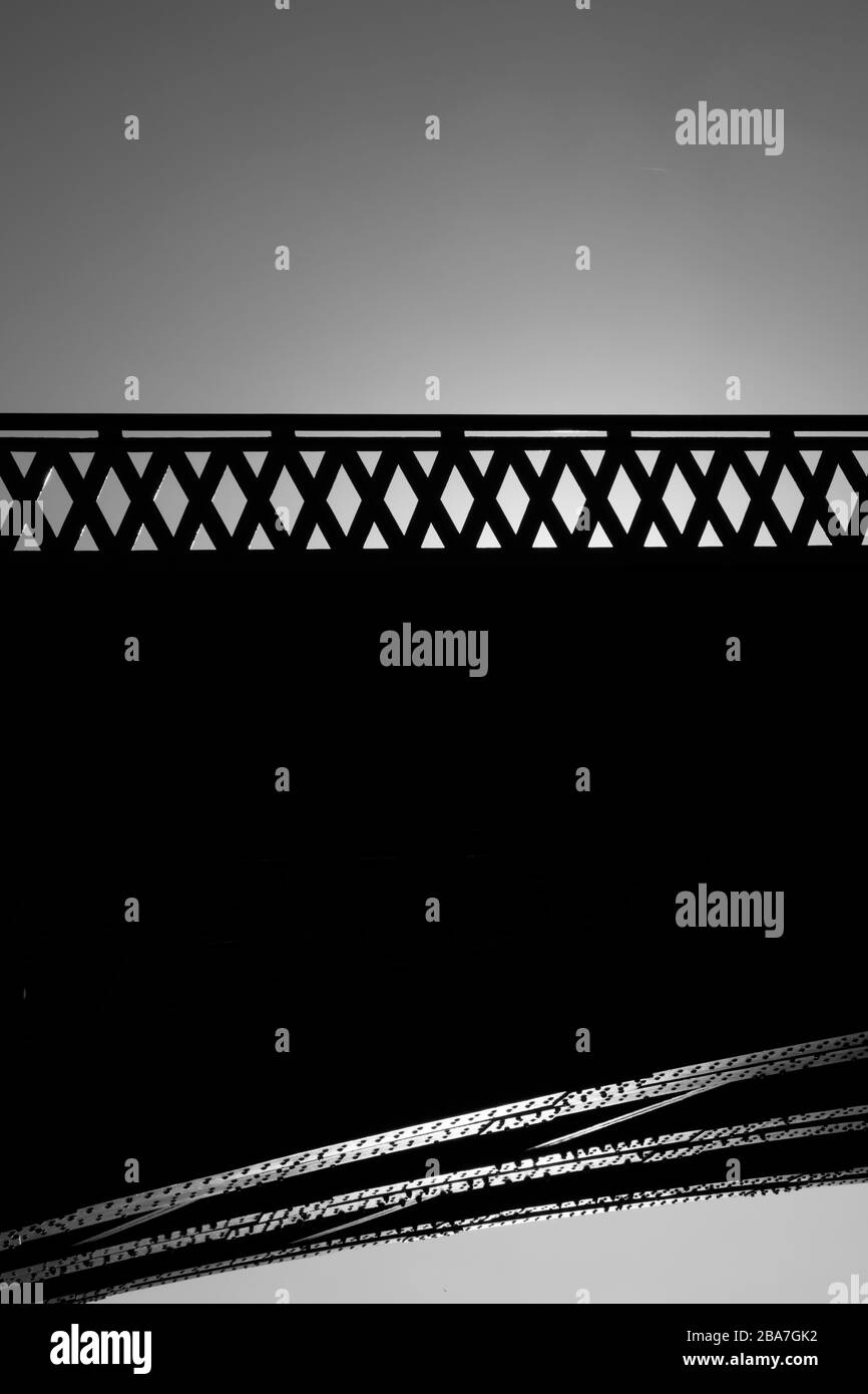 Cremorne Railway Bridge (noto anche come Battersea Rail Bridge), Battersea, Londra, Regno Unito Foto Stock