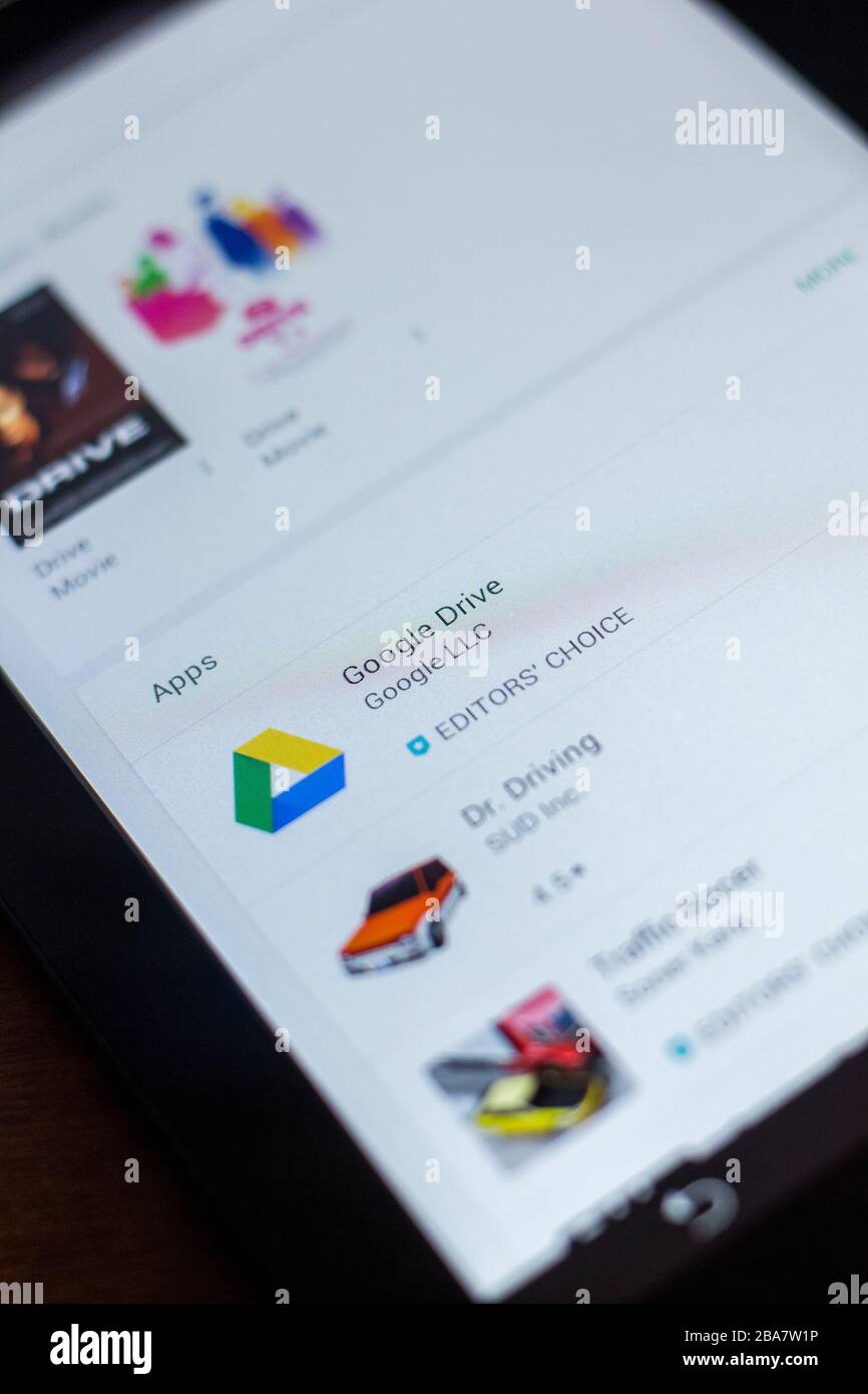 Ryazan, Russia - 21 marzo 2018 - icona Google Drive nell'elenco delle app per dispositivi mobili Foto Stock