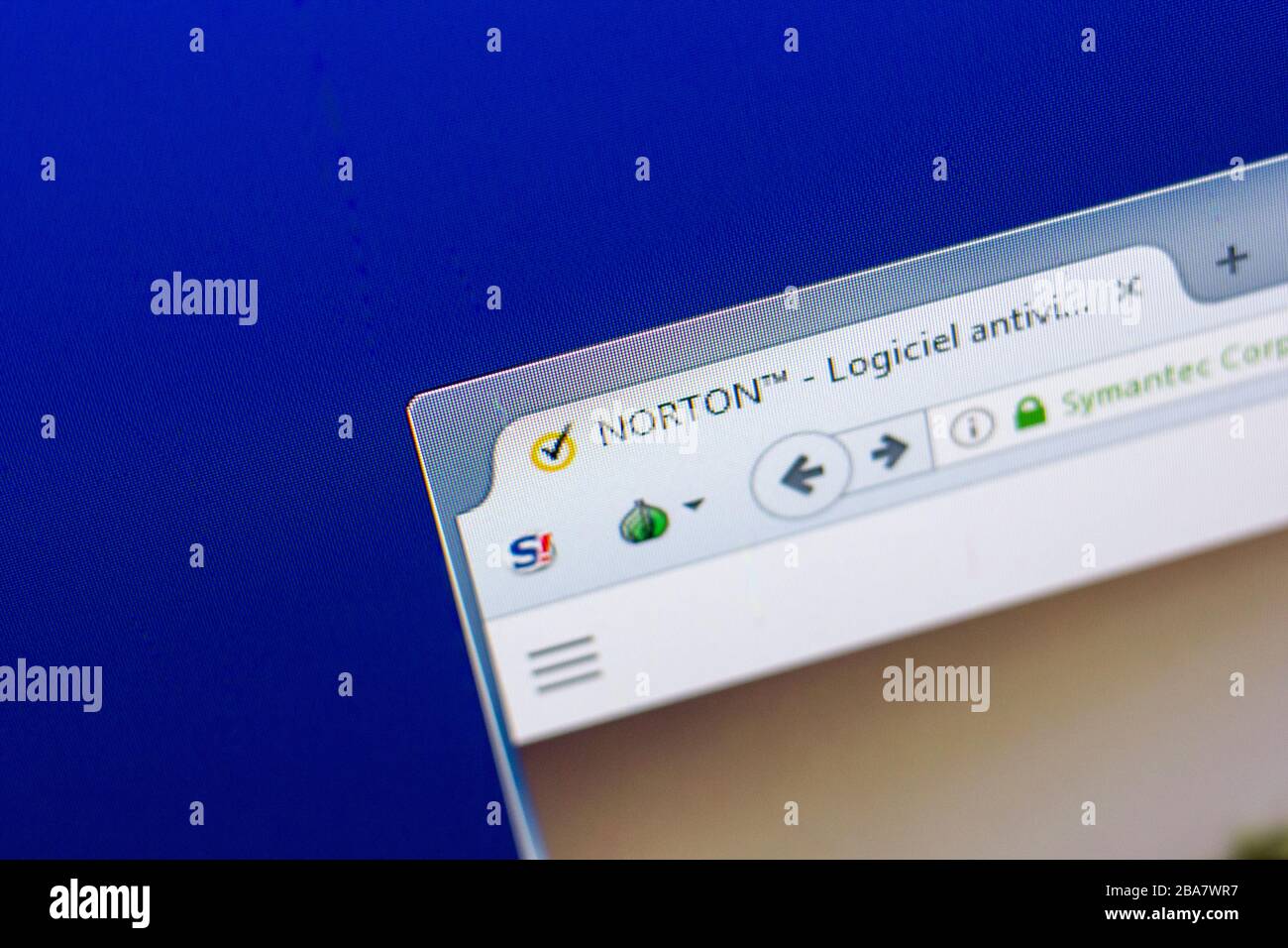 Ryazan, Russia - 16 aprile 2018 - Homepage del sito Symantec Norton Antivirus sul display del PC, url - norton.com. Foto Stock