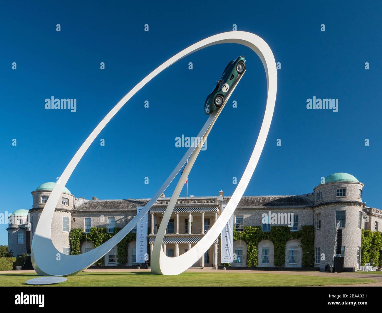 Il Goodwood Festival of Speed Central del 2019 celebra l'Aston Martin davanti a Goodwood House, Goodwood West Sussex UK Foto Stock
