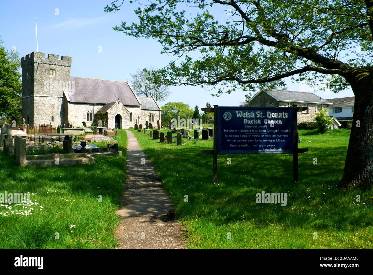 Chiesa parrocchiale di San Donat, Galles del Sud. Foto Stock