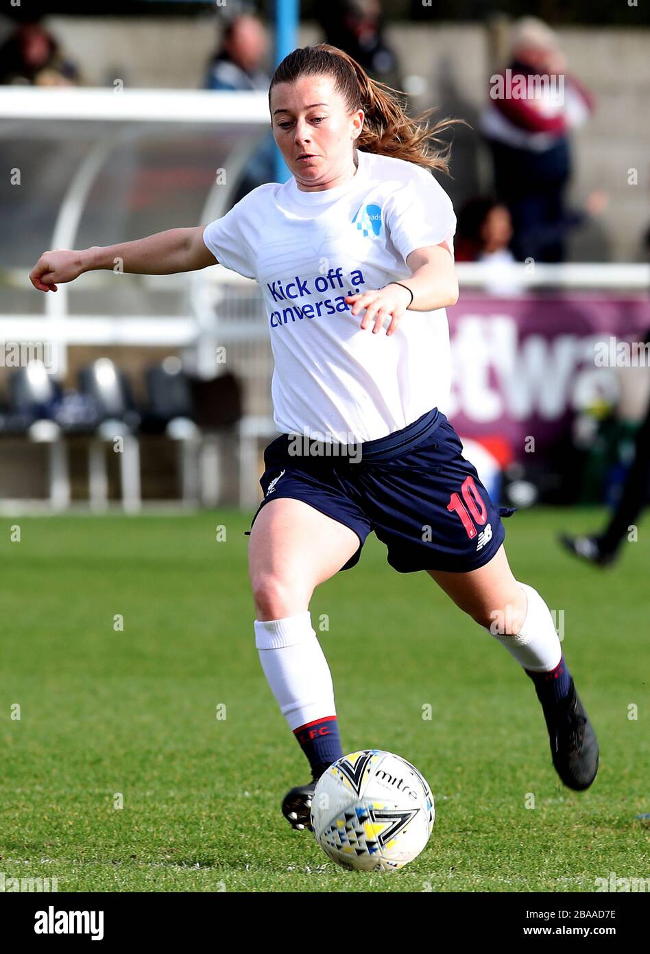 Christie Murray di Liverpool durante il riscaldamento prima della partita fa Women's Super League al Rush Green Stadium. Foto Stock