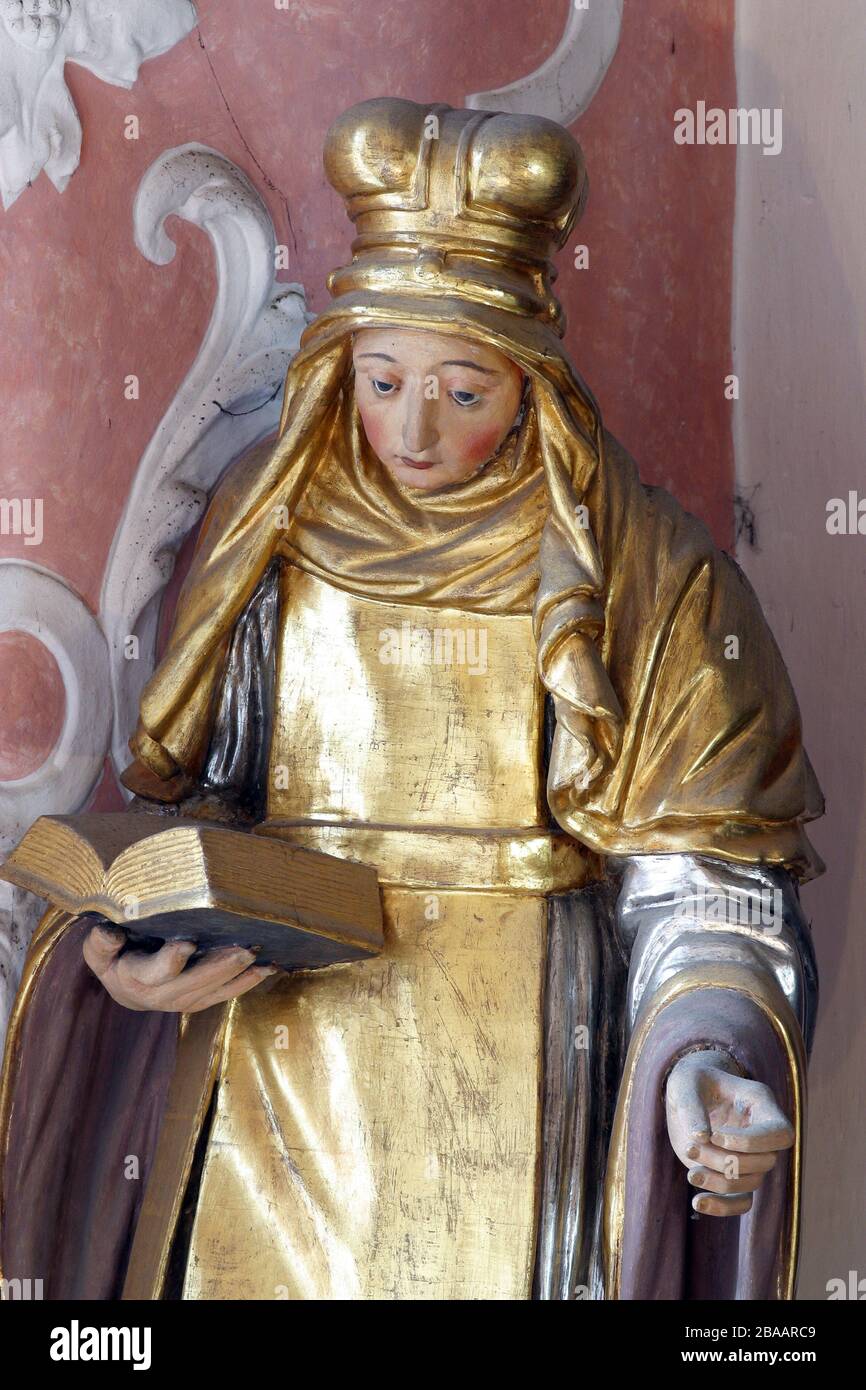 Statua di Santa Brigida di Svezia sull'altare di Santa Apollonia nella Chiesa di Santa Caterina d'Alessandria a Zagabria, Croazia Foto Stock