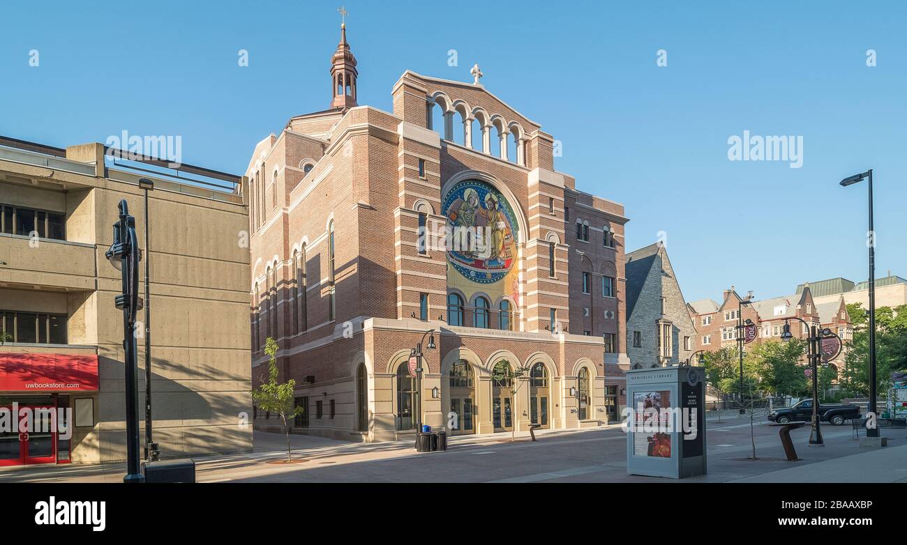 Vista della University of Wisconsin-Madison con Wisconsin University Book Store, University Club e Saint Paul Church, Madison, Dane County, Wisconsin, Stati Uniti Foto Stock