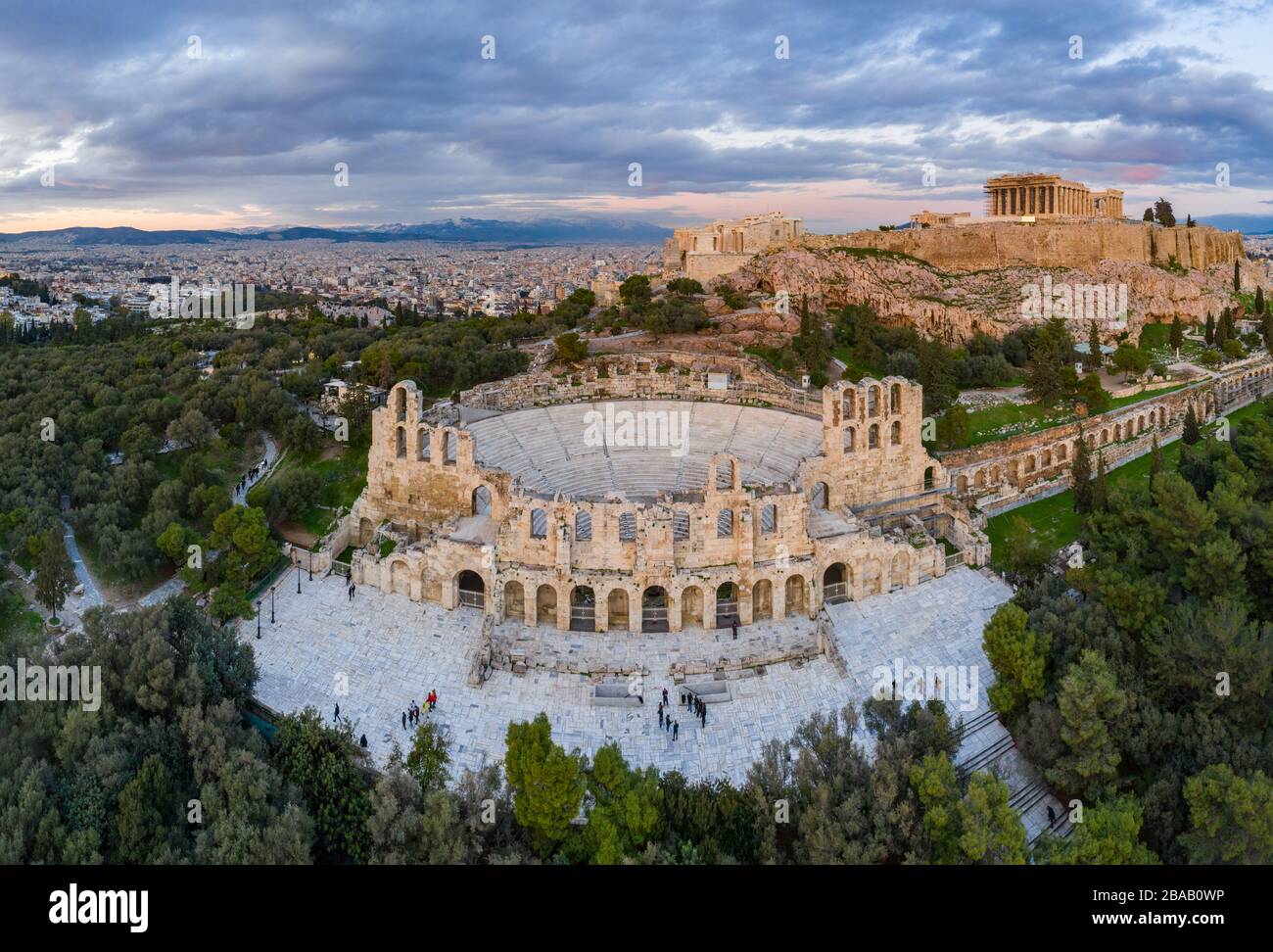 Veduta aerea dell'Acropoli di Atene, il Tempio di Atena Nike, Partenone, Tempio di Hekatompedon, Santuario di Zeus Polieus, Odeon di Erodes Attico Foto Stock