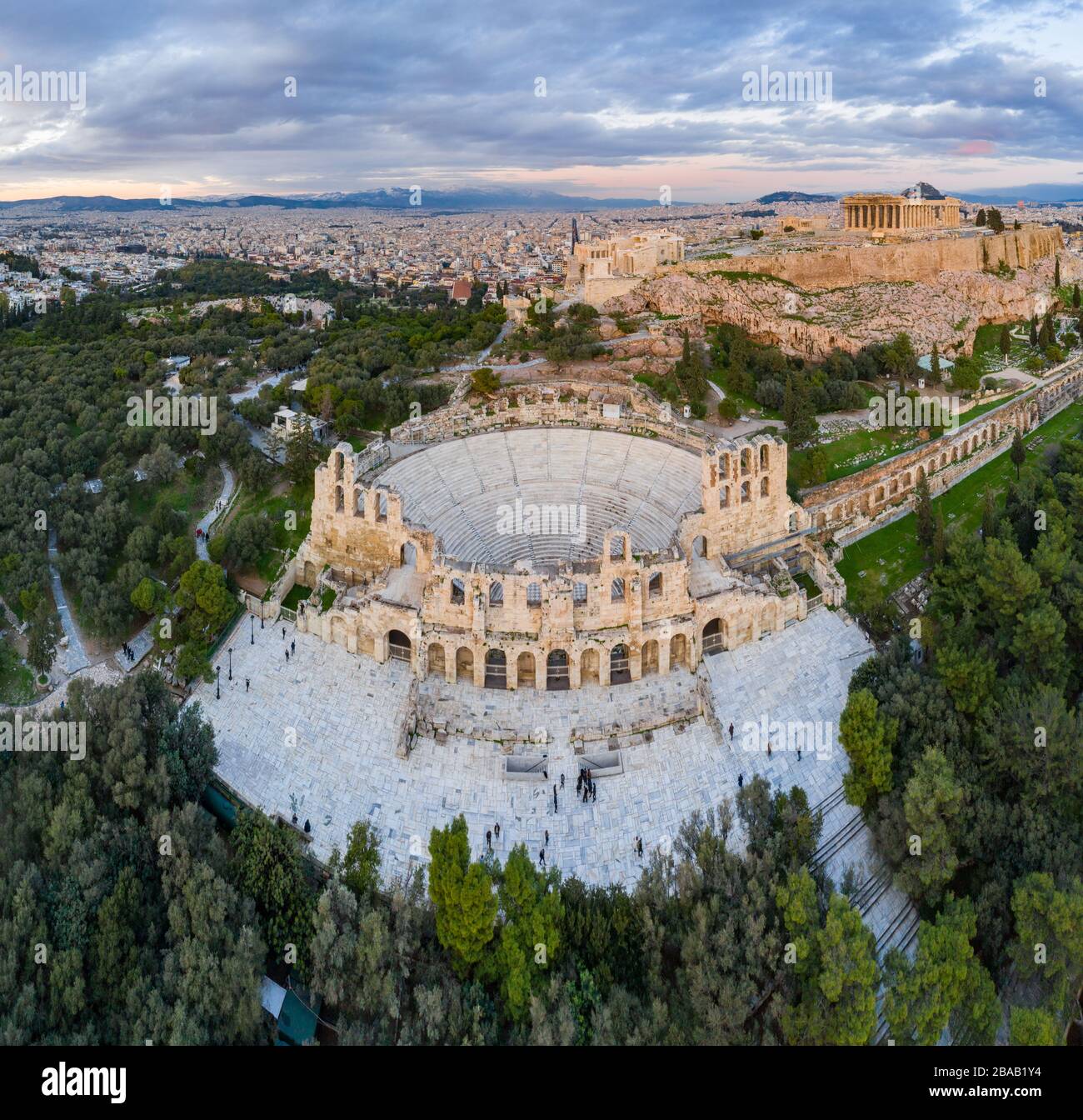 Veduta aerea dell'Acropoli di Atene, il Tempio di Atena Nike, Partenone, Tempio di Hekatompedon, Santuario di Zeus Polieus, Odeon di Erodes Attico Foto Stock