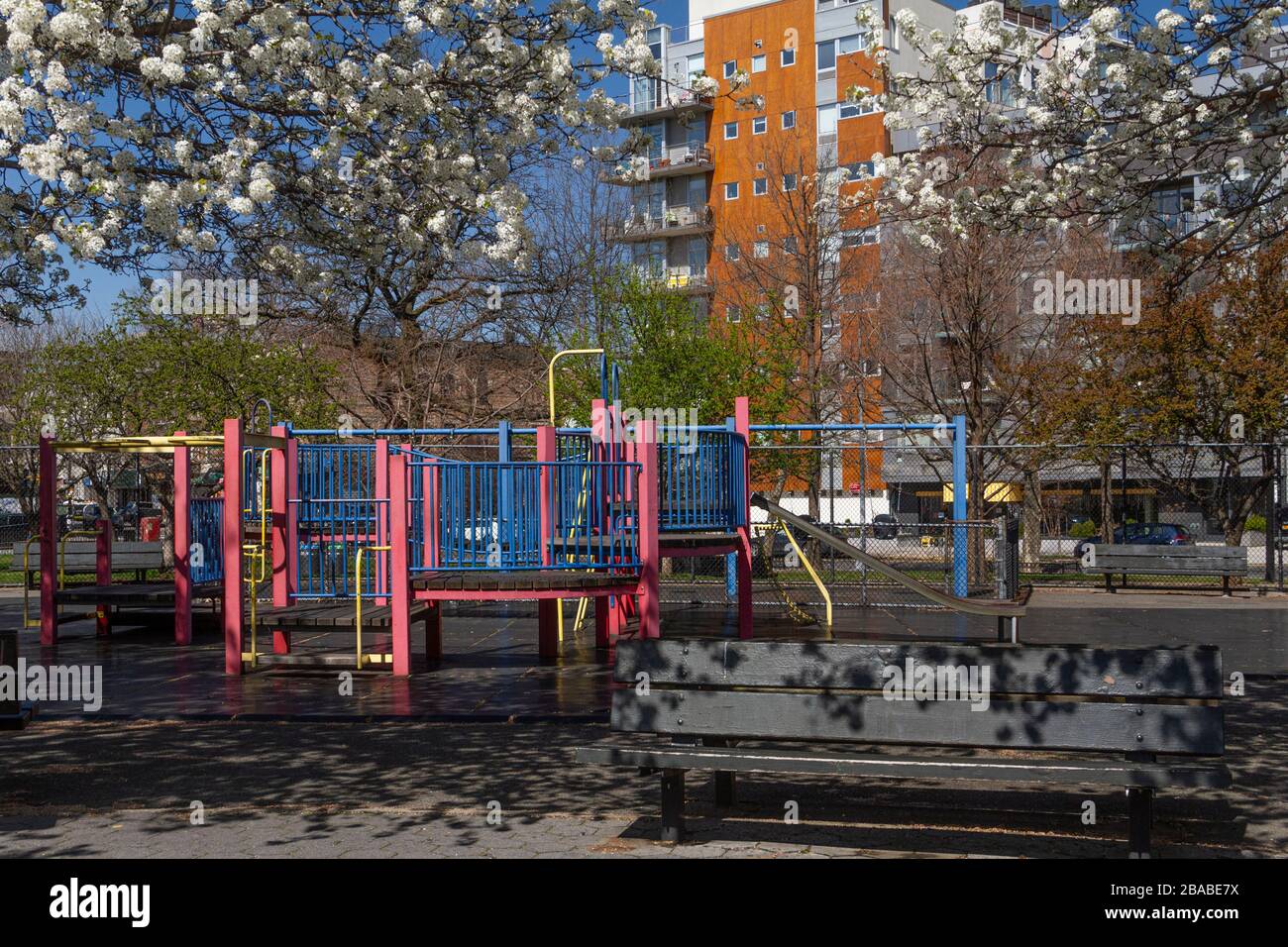 McCarren Park playgrounds vuoto il 26 marzo 2020, da COVID-19 a Williamsburg, Brooklyn Foto Stock