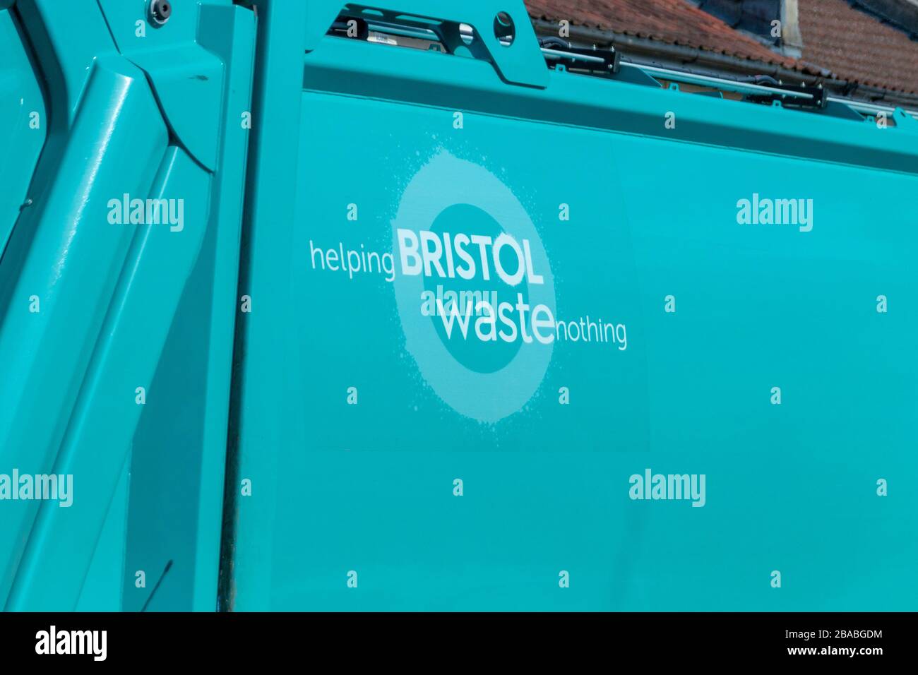 Bristol-Marzo 2020-Inghilterra-una vista ravvicinata del camion dei rifiuti di Bristol Foto Stock