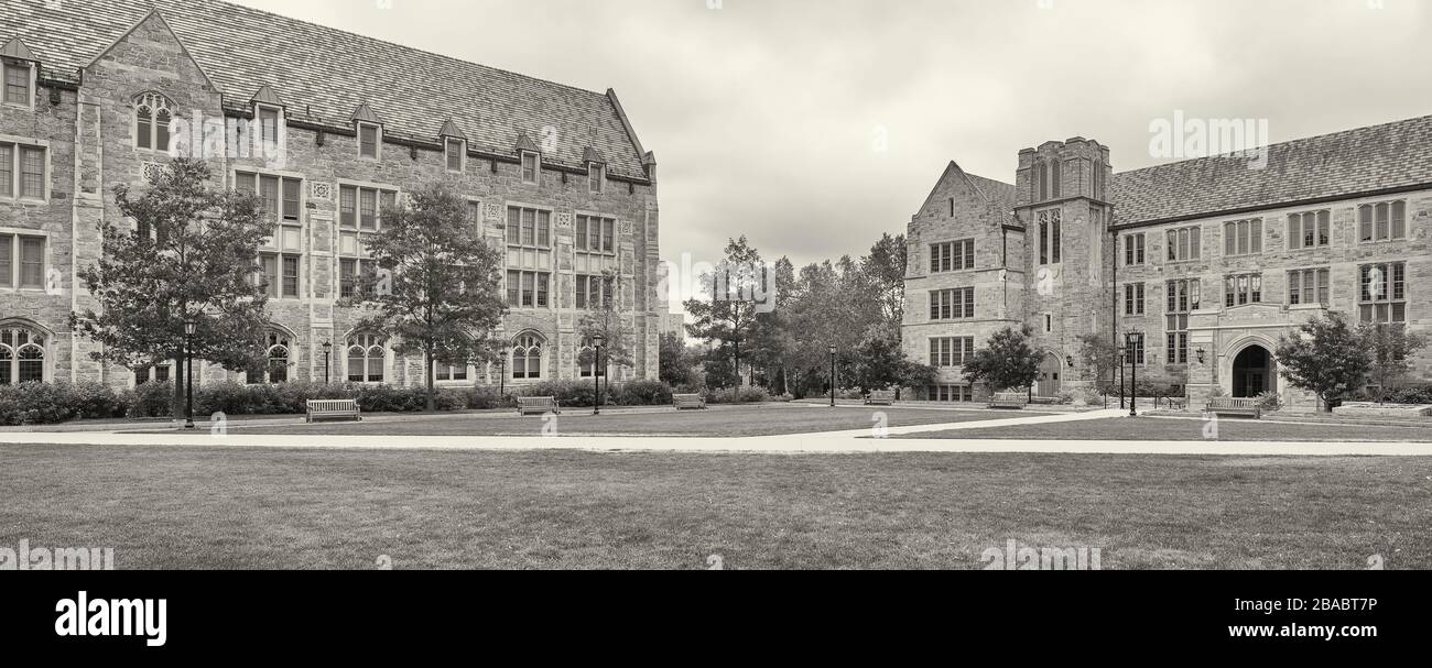 Vista dell'edificio del Boston College, Chestnut Hill, Boston, Massachusetts, Stati Uniti Foto Stock