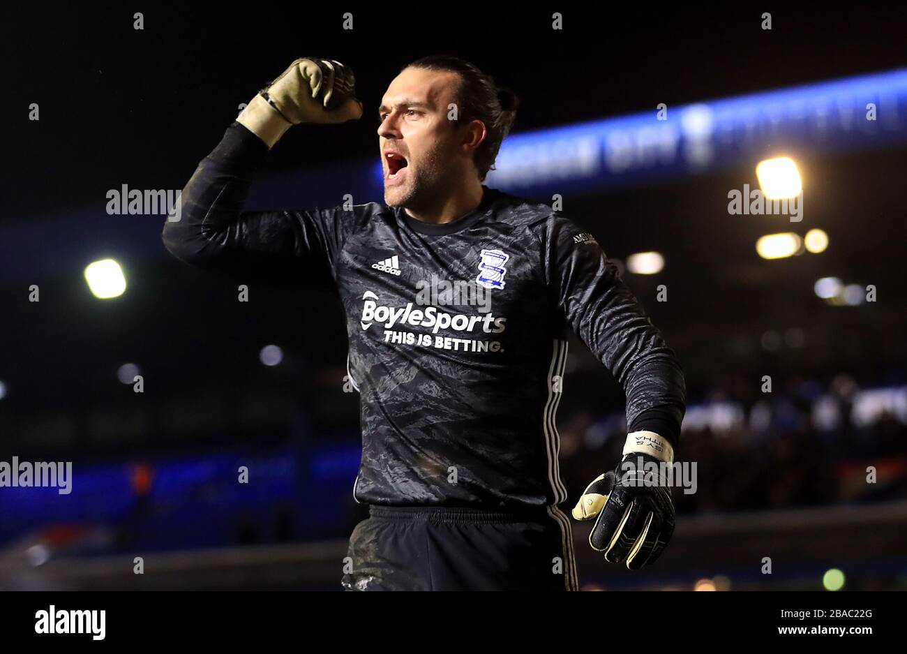 Lee Camp, portiere della città di Birmingham, celebra la vittoria delle squadre dopo le sanzioni Foto Stock