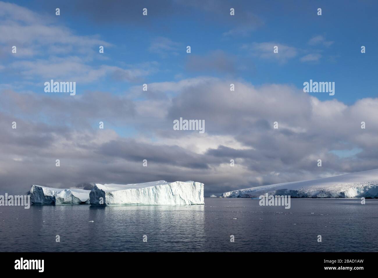 Iceberg nel canale di Lamaire, la Penisola Antartica Foto Stock