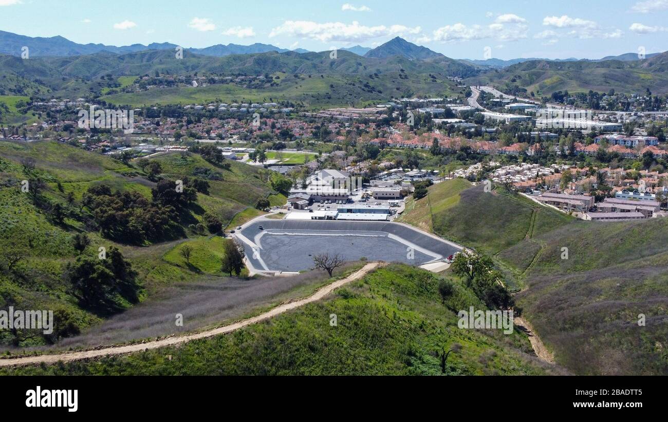 Vista aerea generale del distretto idrico municipale di Las Virgenes, vicino al quale Kobe Bryant, la figlia Gianna Bryant e altri sette sono stati uccisi in un incidente di elicottero, giovedì 26 marzo 2020, a Calabasas, California, Kobe Bryant è stato tra le nove persone uccise in un incidente di elicottero domenica 26 gennaio, 2020, quando un elicottero Sikorsky S-76B, pilotato da Ara Zobayan, si schiantò intorno a 30 miglia a nord-ovest del centro di Los Angeles, sulla rotta dall'Aeroporto John Wayne all'Aeroporto Camarillo. (Foto di IOS/Espa-Images) Foto Stock