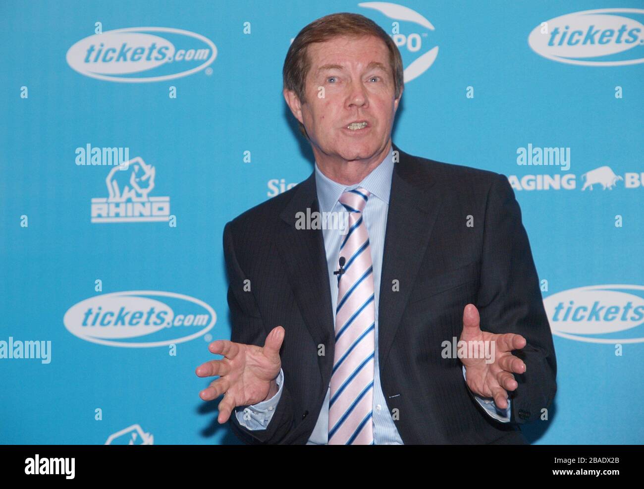 George o'Grady del PGA Tour europeo ha tenuto il suo discorso al Rugby Expo 2012 di Twickenham. Foto Stock