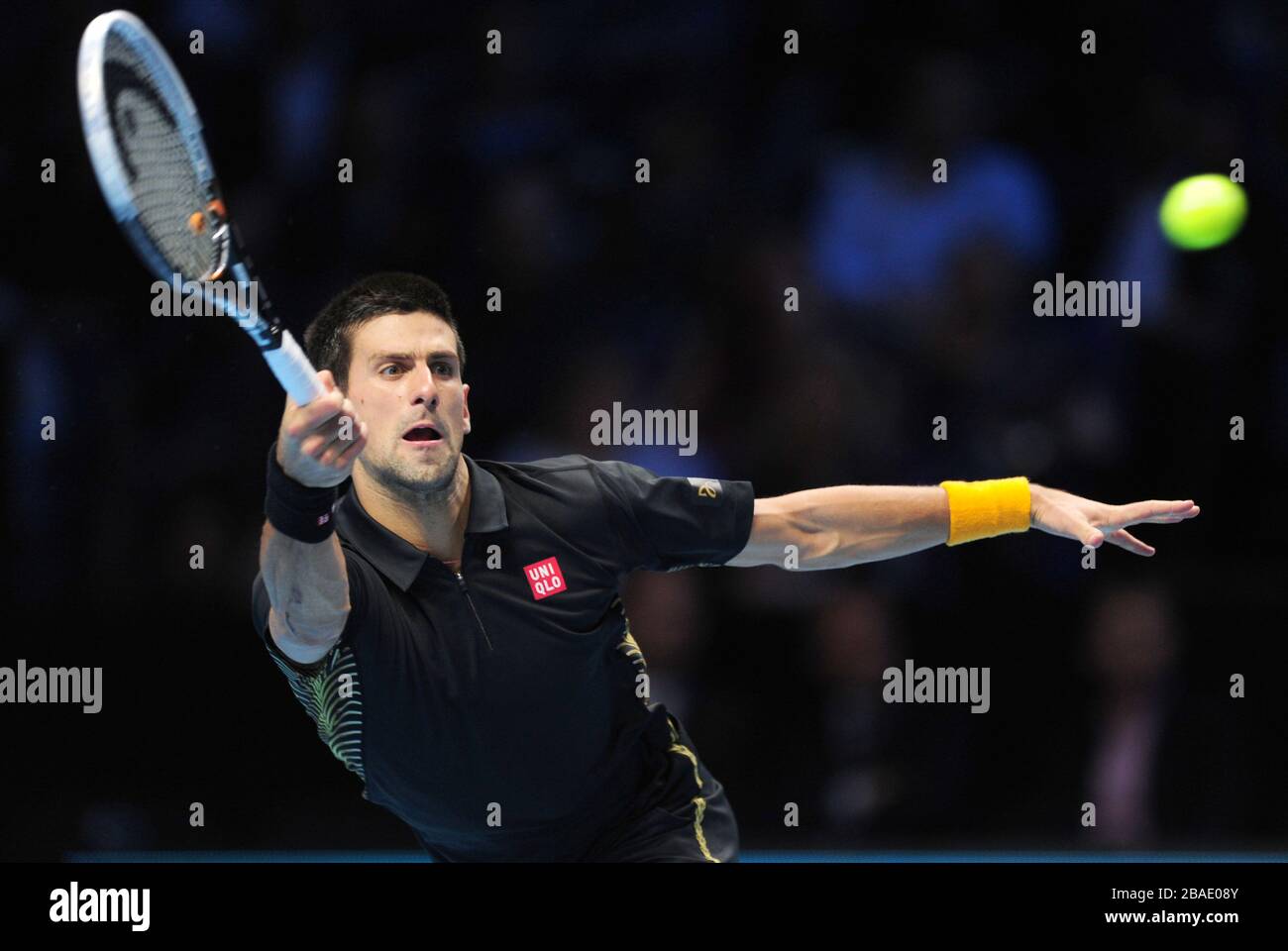 Novak Djokovic serbo in azione contro Tomas Berdych della Repubblica Ceca Foto Stock