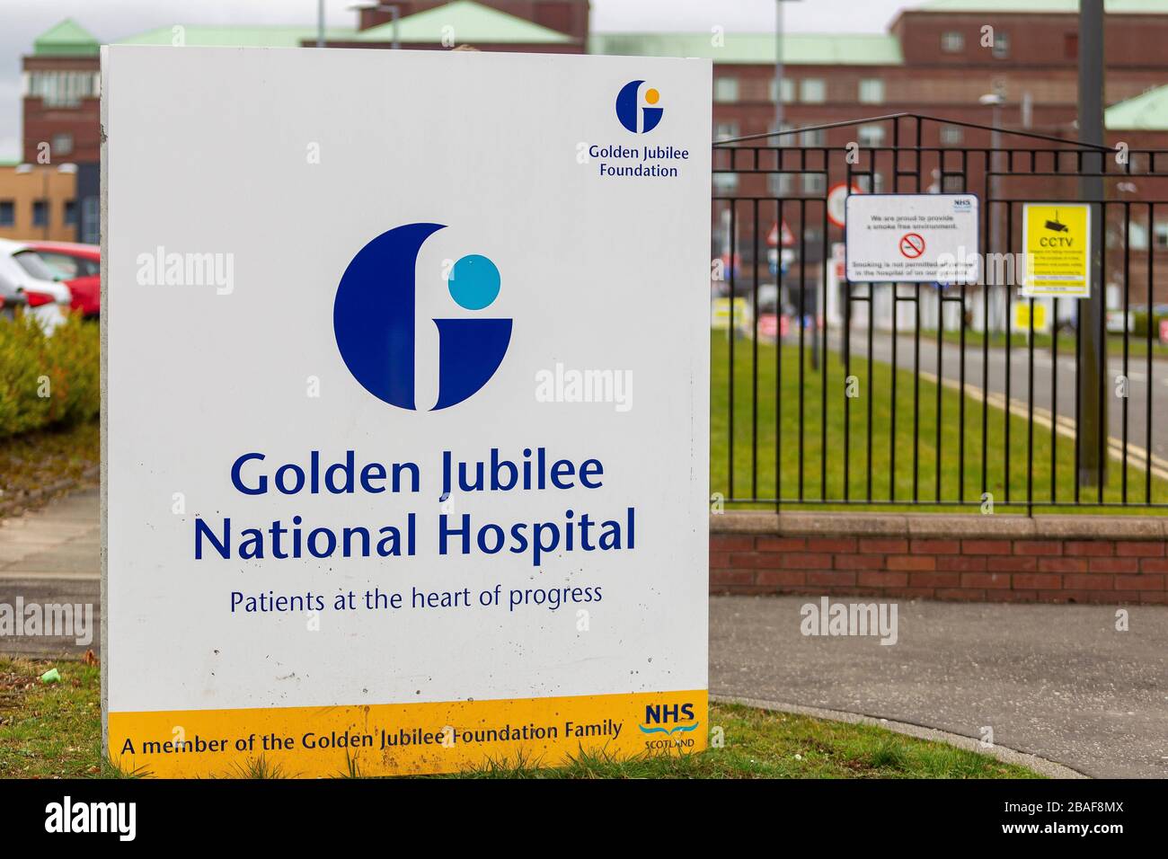 Glasgow, Regno Unito. 27 marzo 2020. Vista generale del Golden Jubilee National Hospital di Clydebank, Credit: Colin Poultney/Alamy Live News Foto Stock