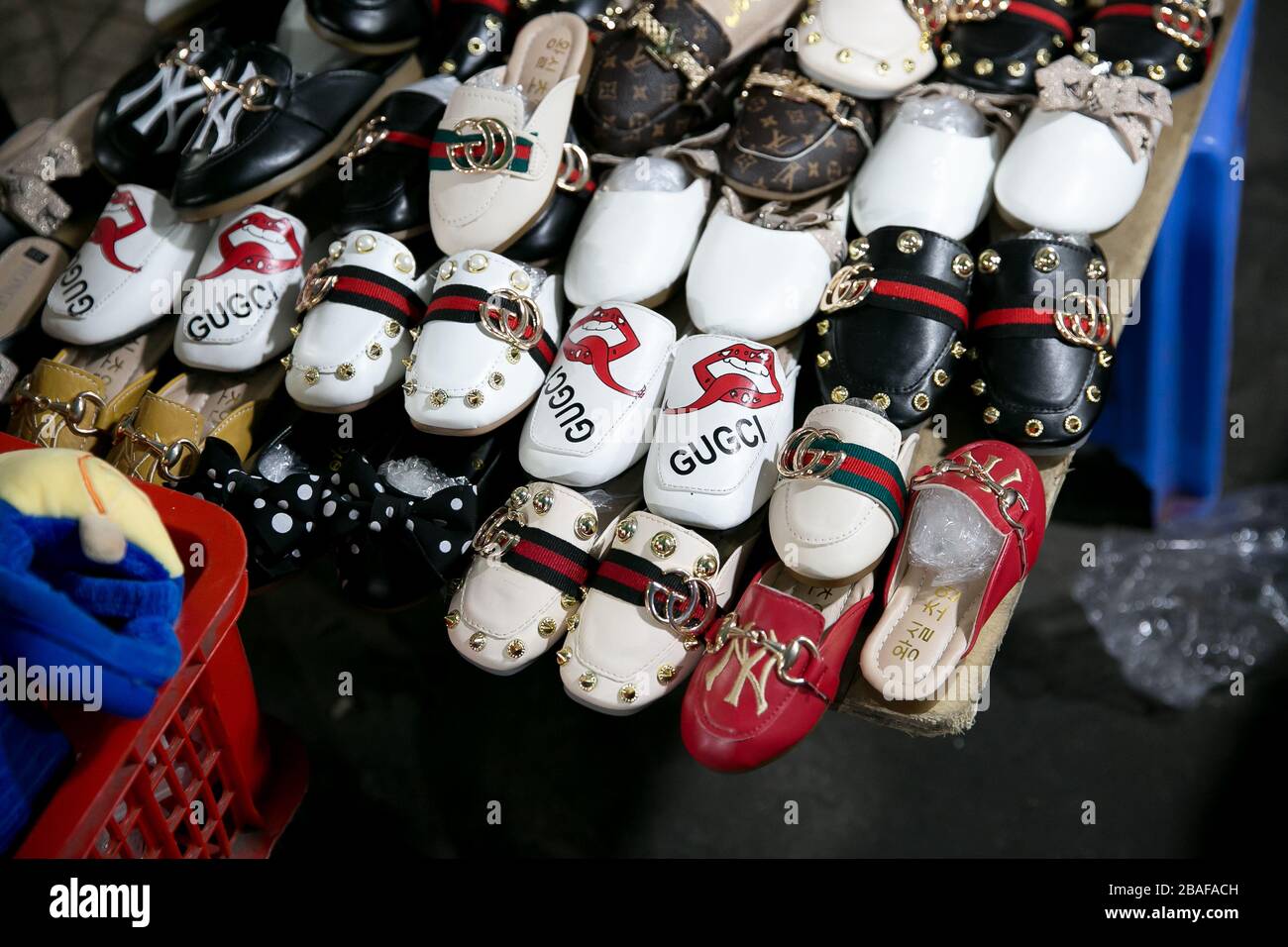 Scarpe clearance gucci contraffatte