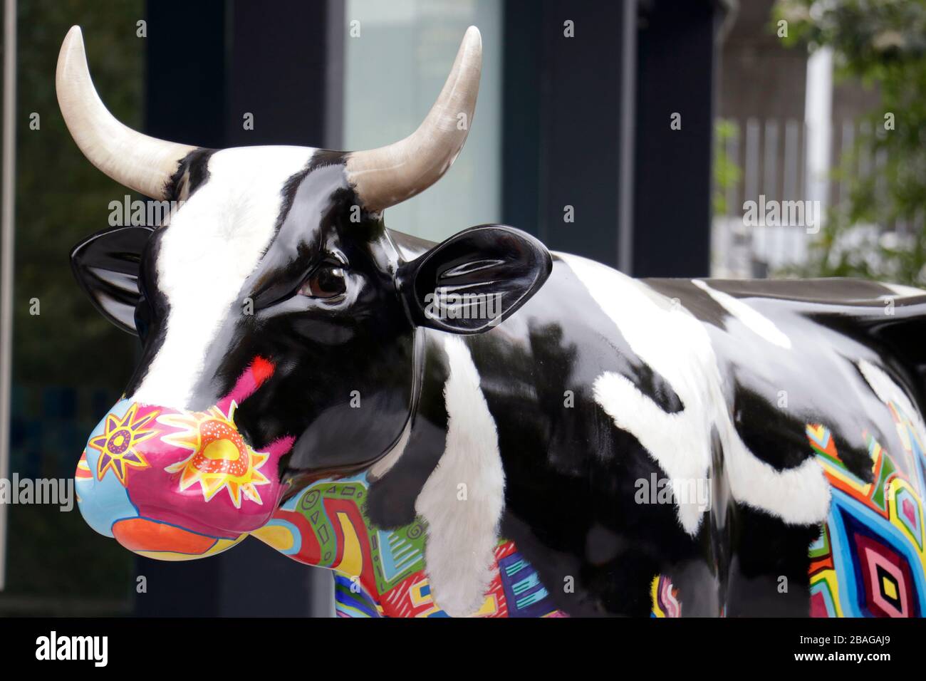 Papalote Children's Museum. Annunciano il CowParade CDMX 2020, un evento artistico urbano che è stato in giro per 20 anni e che è tornato in Messico per la sua seconda edizione. Il CowParade è una mostra pubblica internazionale, dove artisti locali decorano sculture in vetroresina a forma di mucche. Foto: Francisco Morales / DAMMPHOTO Papalote Museo del Niño. Anuncian el CowParade CDMX 2020, evento de arte urbano que lleva 20 años de presencia continua y a México regrea por su segunda edición. El CowParade es una exhibición internacional pública, donde artistas locales decoran esculturas e Foto Stock