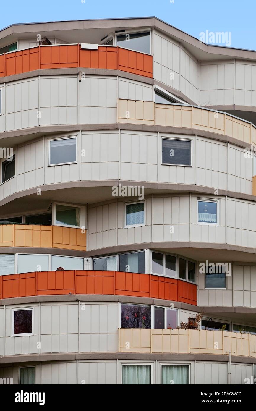 Torre residenziale 'Verrutschte torta', torta scivolata, Germania, Renania Settentrionale-Vestfalia, Ruhr Area, Herne Foto Stock