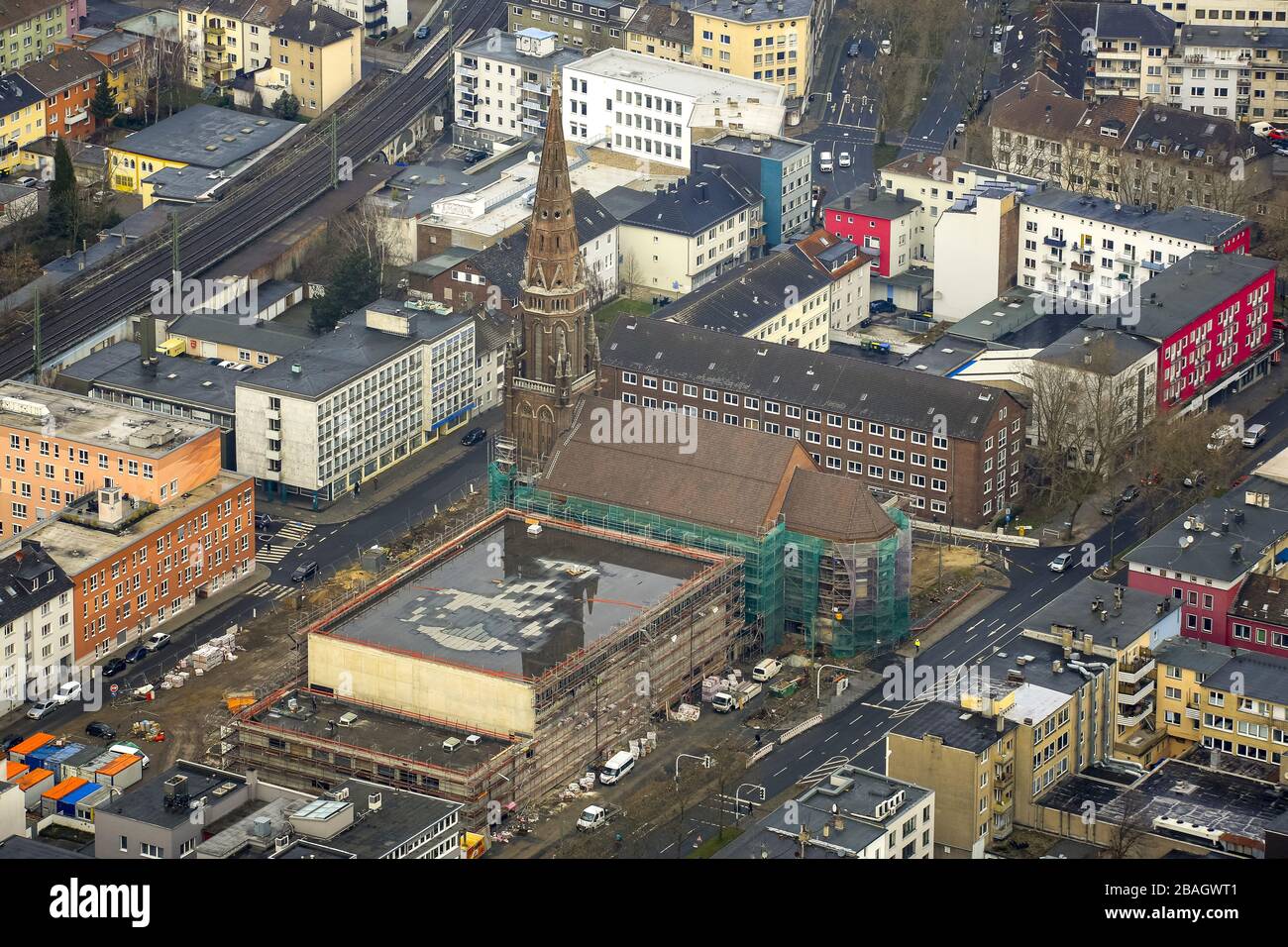 Conchiglia del Centro musicale della Fondazione Sinfonia di Bochum presso la St. Marienkirche di Bochum, 04.02.2015, vista aerea, Germania, Renania Settentrionale-Vestfalia, Ruhr Area, Bochum Foto Stock
