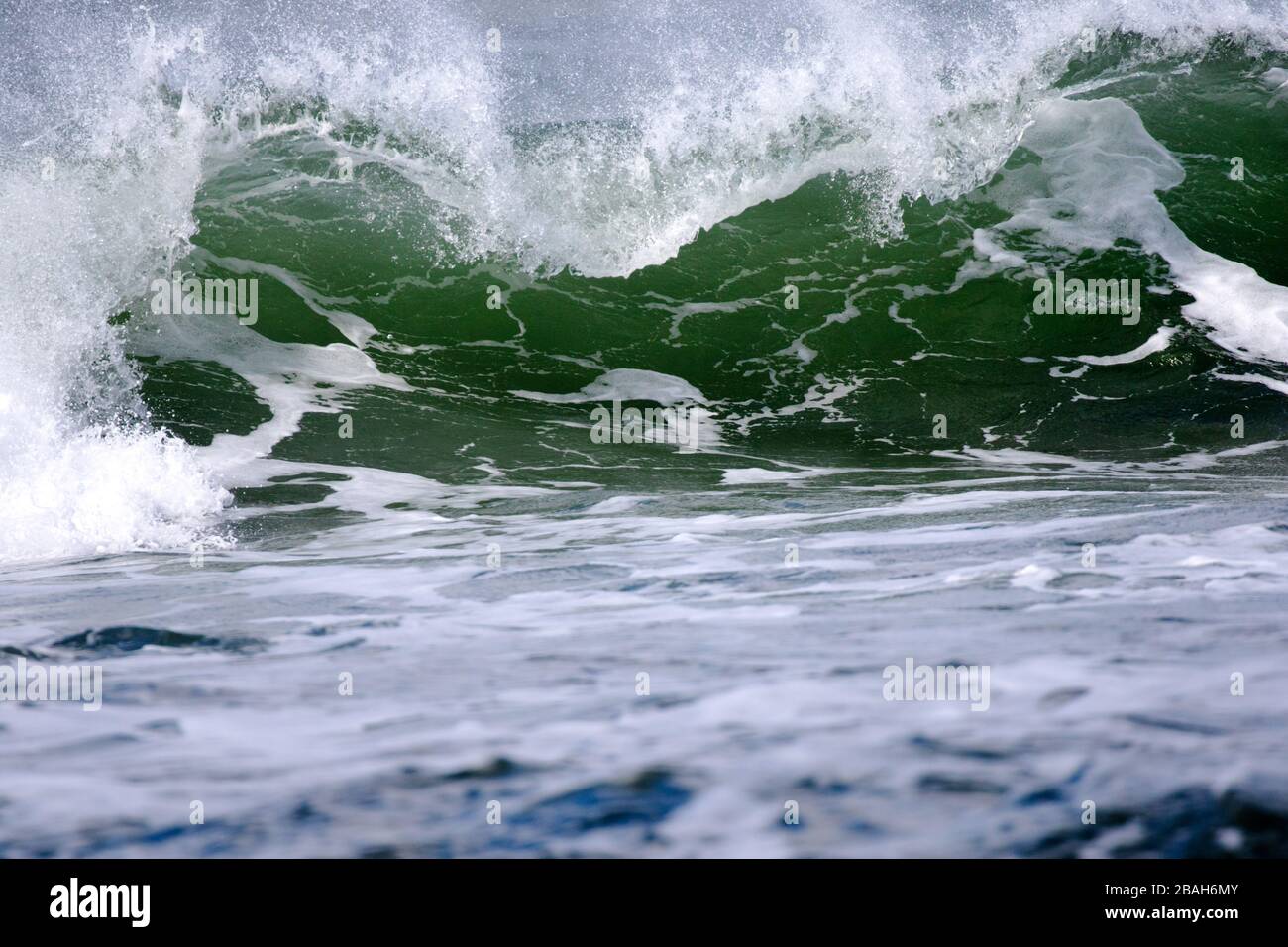 Onde che si infrangono in Nicaragua. Foto Stock