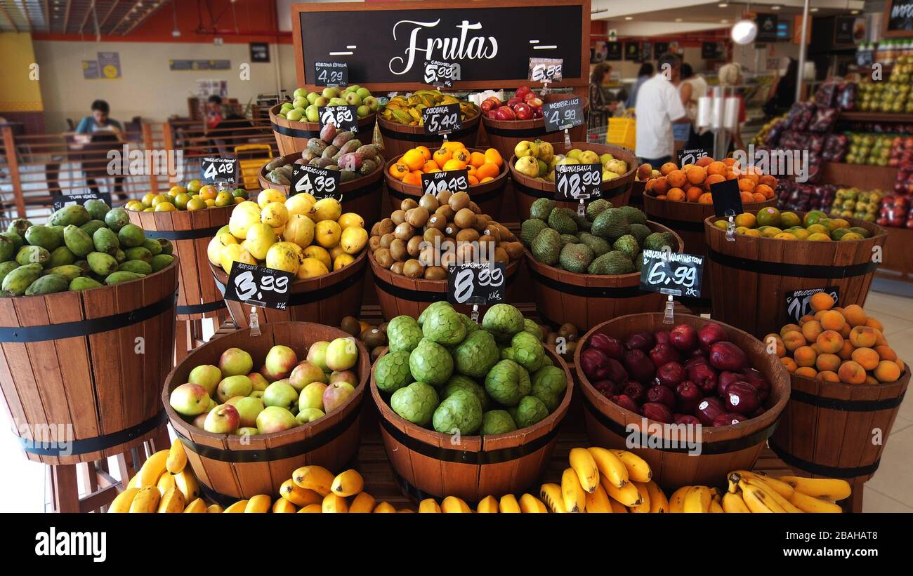 Frutas, fruttero, frutal, mercado de frutas. Foto Stock