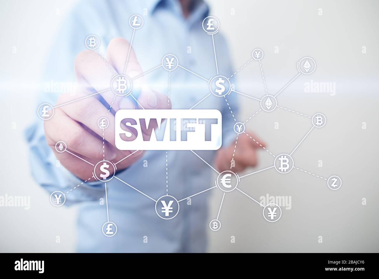 SWIFT, Società per le telecomunicazioni finanziarie interbancarie nel mondo, il pagamento online e il concetto di regolamentazione finanziaria Foto Stock