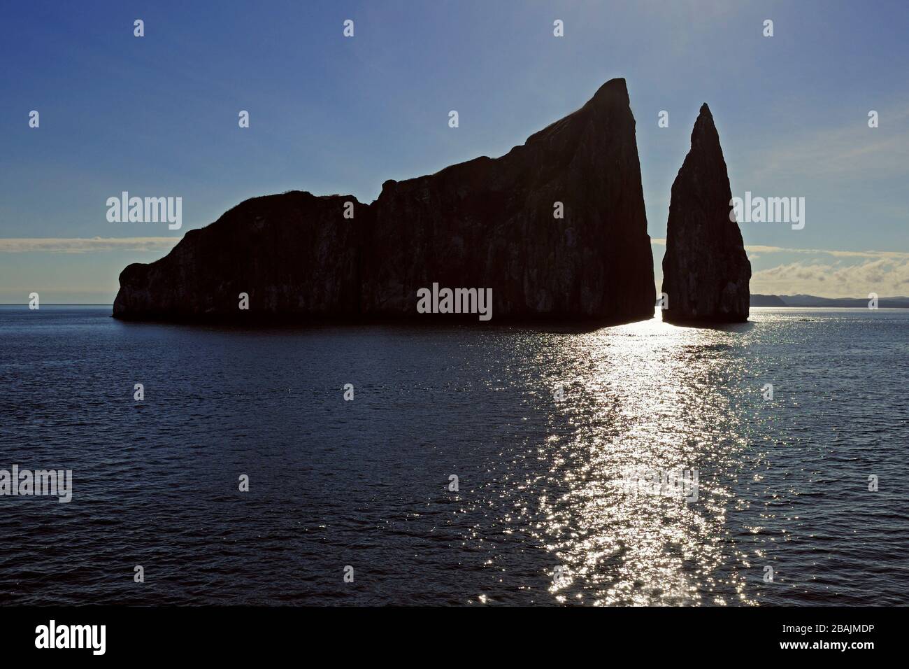 Kicker Rock nahe der Insel San Cristobal, Galapagos, Unesco Welterbe, Ekuador, Suedamerika Foto Stock