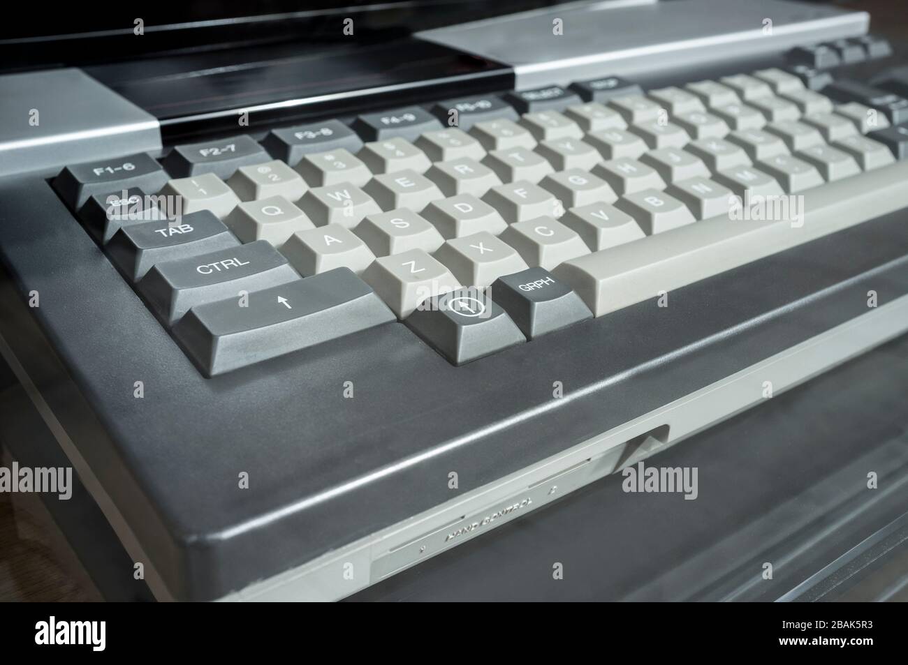 Vecchio computer di casa 1984, famiglia MSX 1. Primo piano Foto Stock