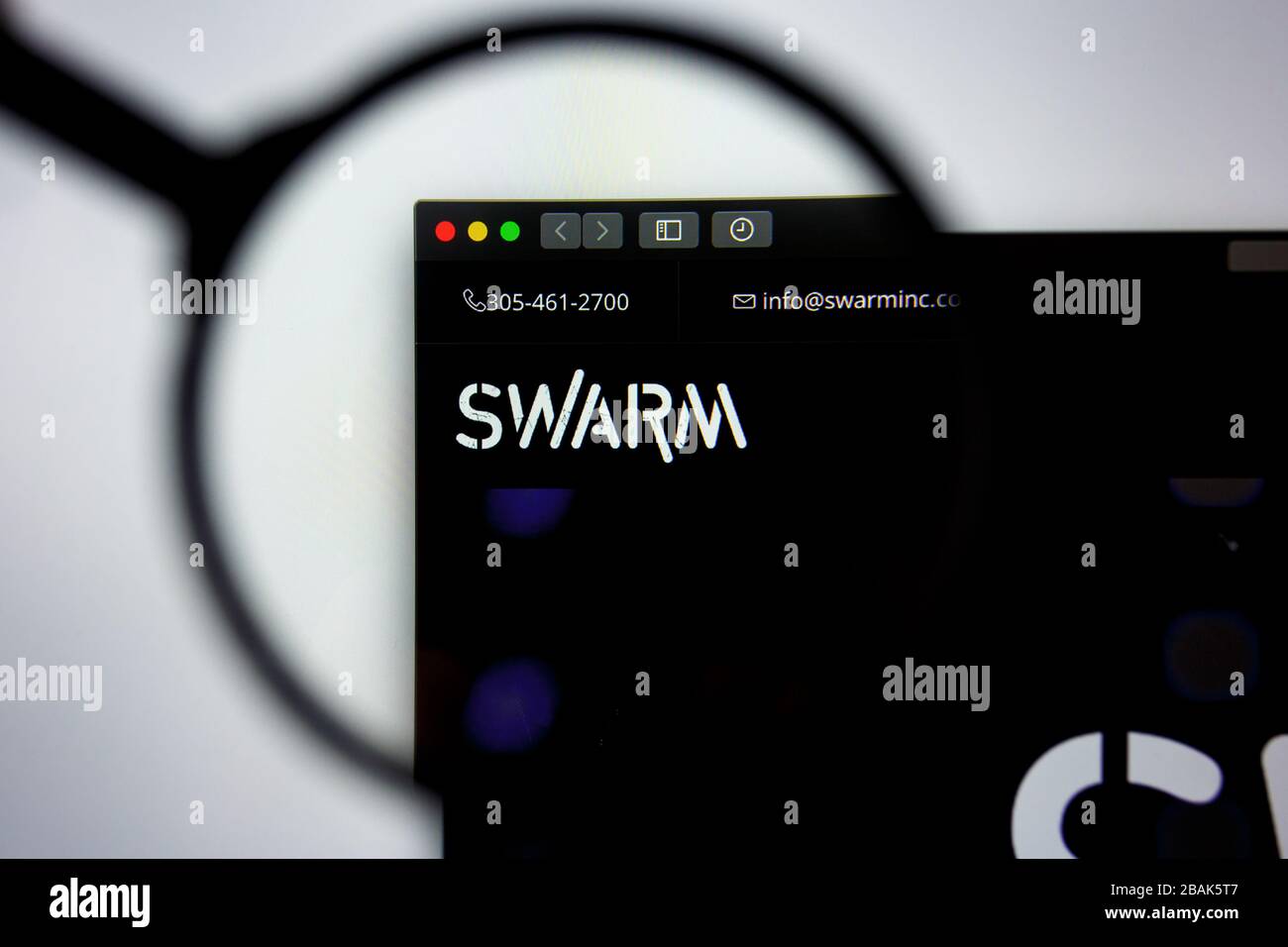 Los Angeles, California, Stati Uniti - 12 giugno 2019: Editoriale illustrativo della homepage del sito Web di Swarm. Logo swarm visibile sullo schermo. Foto Stock
