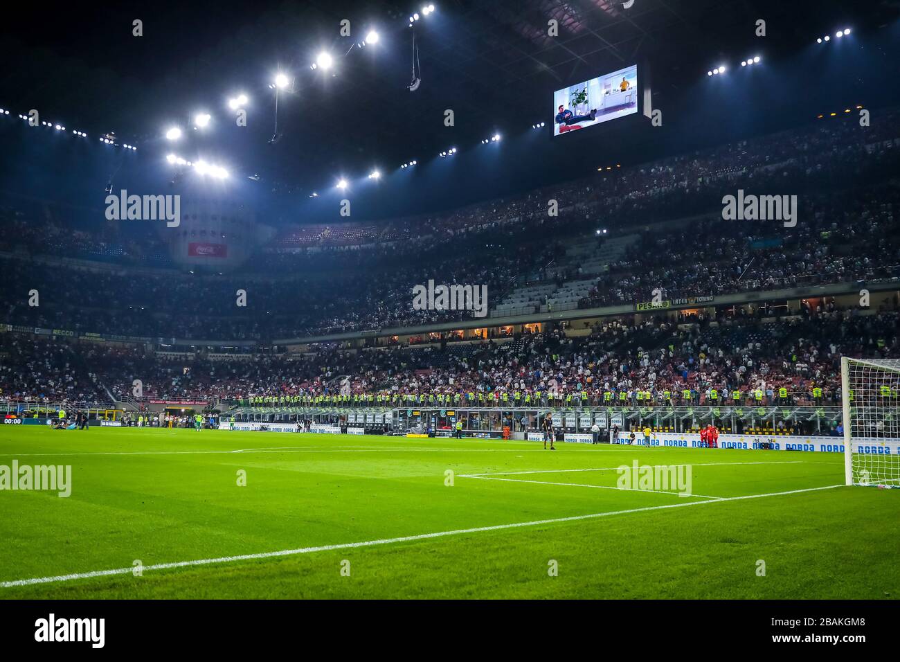 Stadio San Siro durante la stagione calcistica 2019/20 immagini simboliche - Photo credit Fabrizio Carabelli /LM/ Foto Stock