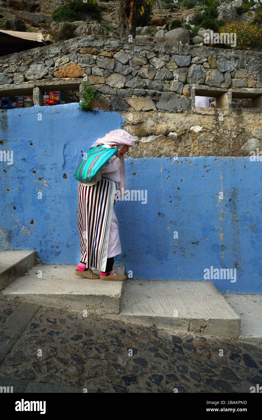 Chefchaouen, la perla blu, villaggio nord-est del Marocco, Nord Africa, Africa Foto Stock