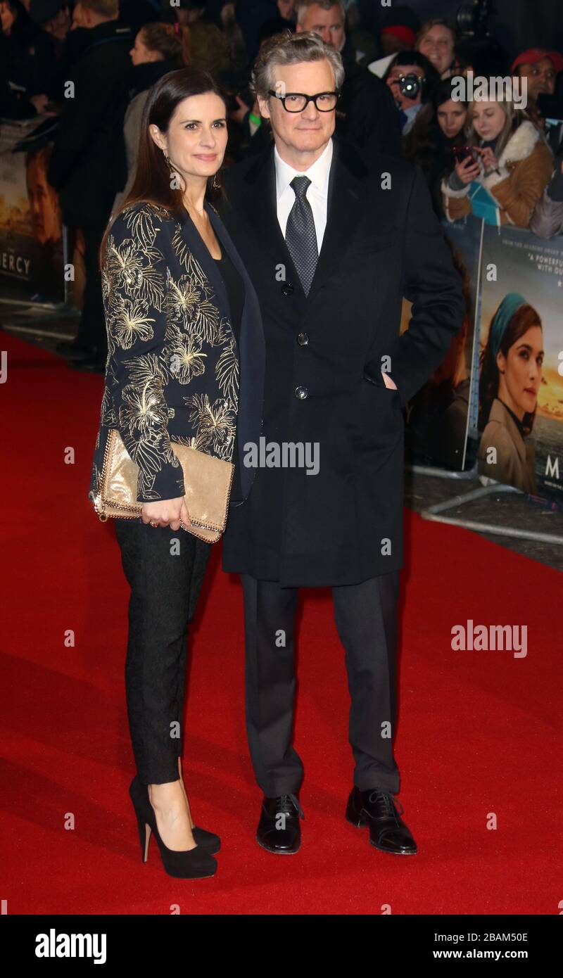 06 febbraio 2018 - Londra, Inghilterra, Regno Unito - gli spettacoli fotografici della prima mondiale della Misericordia: Colin Firth e sua moglie Livia Firth Foto Stock