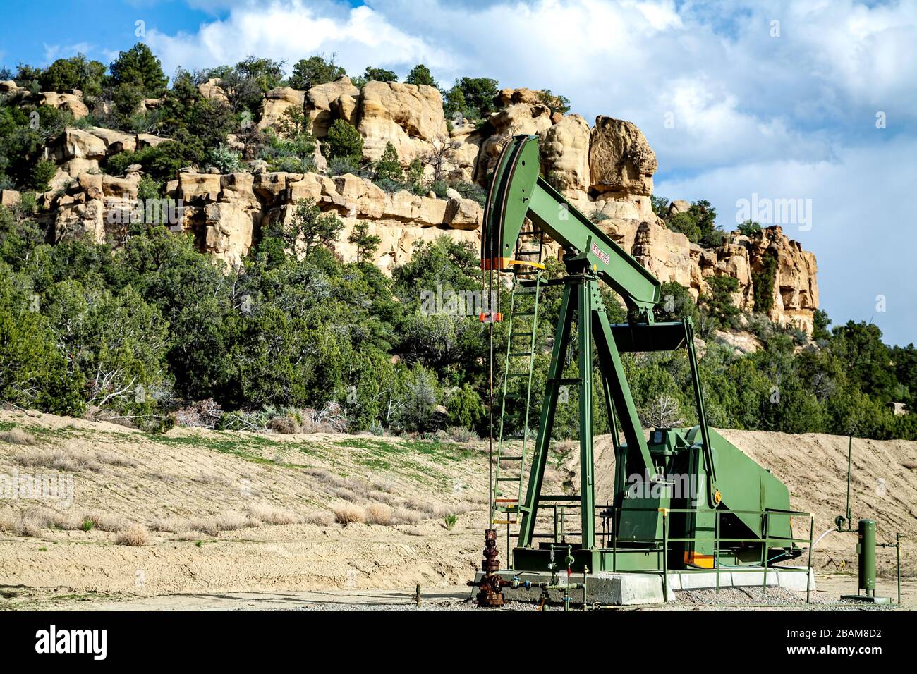 Jack pompa e roccia arenaria, BLM terra vicino Aztec, New Mexico USA Foto Stock