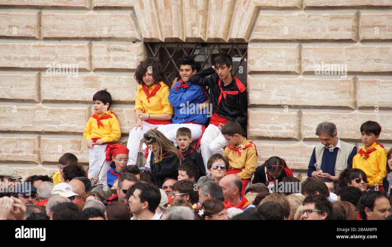 Festival di Ceri, 2010, Piazza Grande, Gubbio, Umbria, Italia. Foto Stock