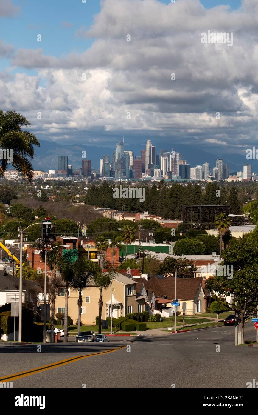 Skyline del centro di Los Angeles dal quartiere di Baldwin Hills Foto Stock
