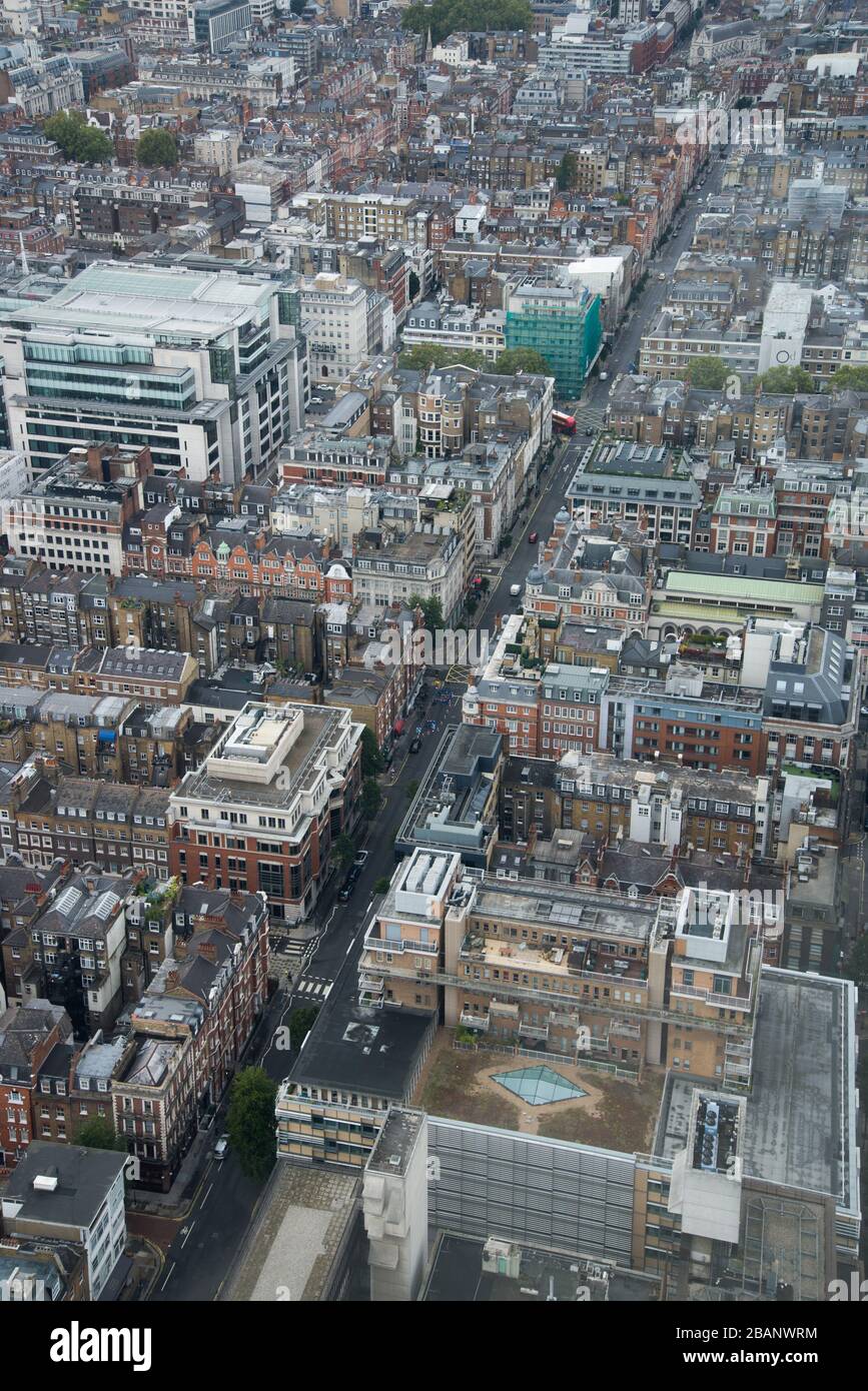Veduta aerea di Fitrzrovia, Londra dalla BT Tower, 60 Cleveland St, Fitzrovia, Londra W1T 4JZ Foto Stock