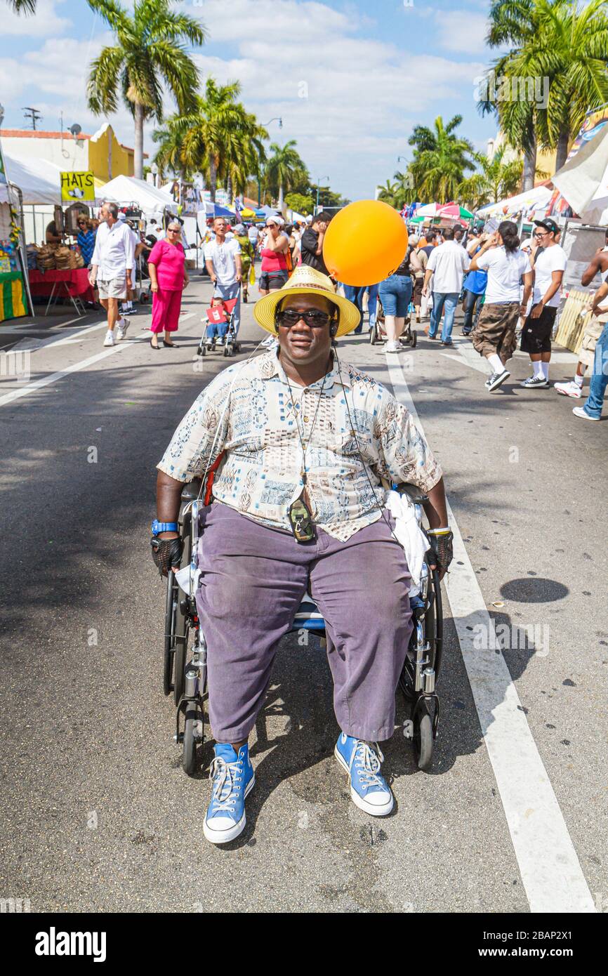 Miami Florida,Little Havana,Calle Ocho Street Festival,minoranza immigranti etnici latini ispanici,evento,celebrazione,neri africani Foto Stock