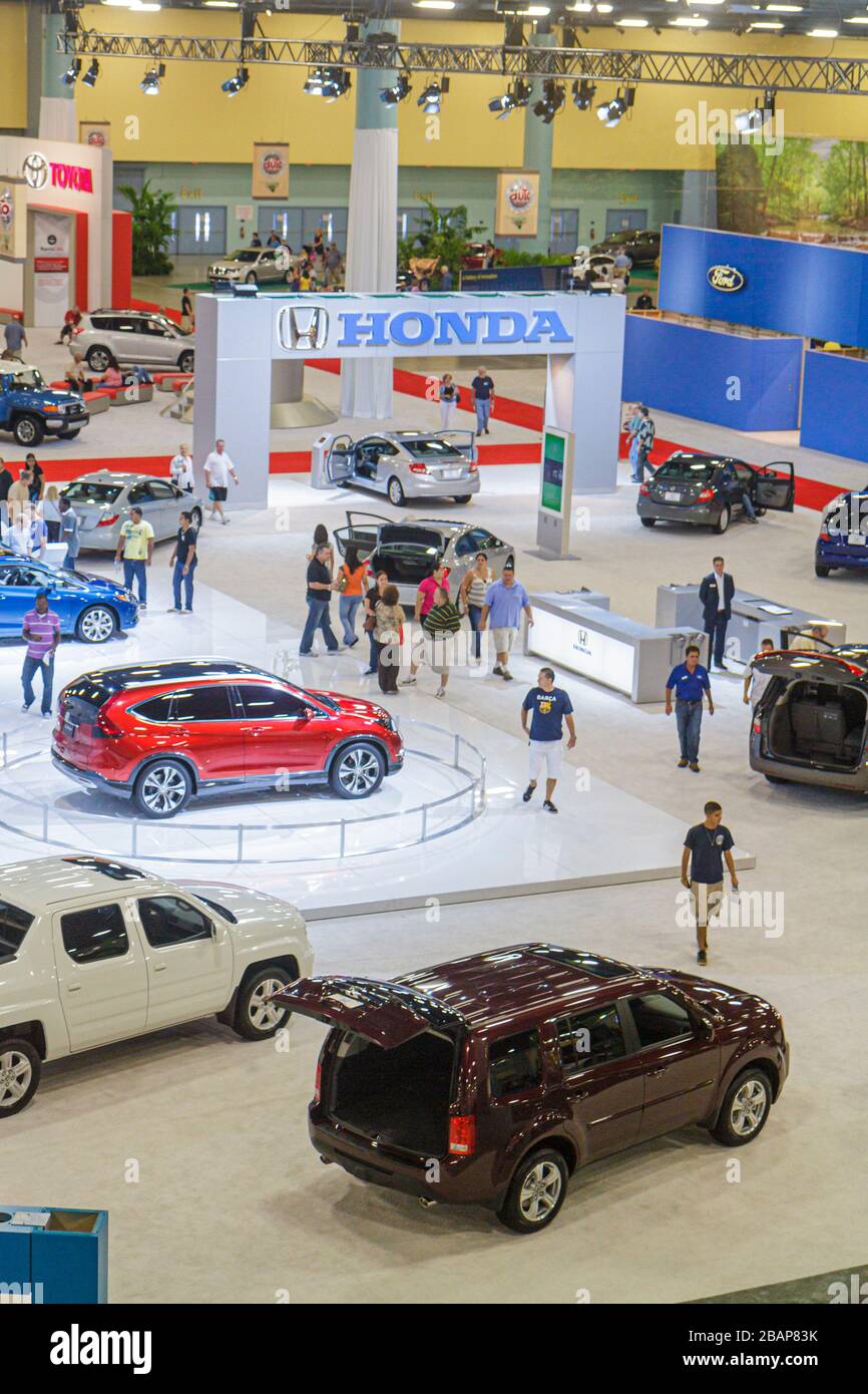 Miami Beach Florida,Miami Beach Convention Center,centro,South Florida International Auto Show,rivenditori,marchi,modelli,aziende,produttori,auto nuove, Foto Stock