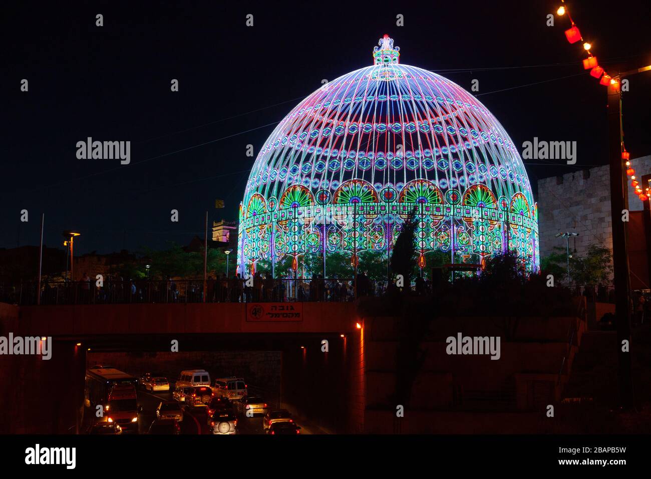 La cupola illuminata a Gerusalemme Festival della luce - Cultura d'Israele Foto Stock