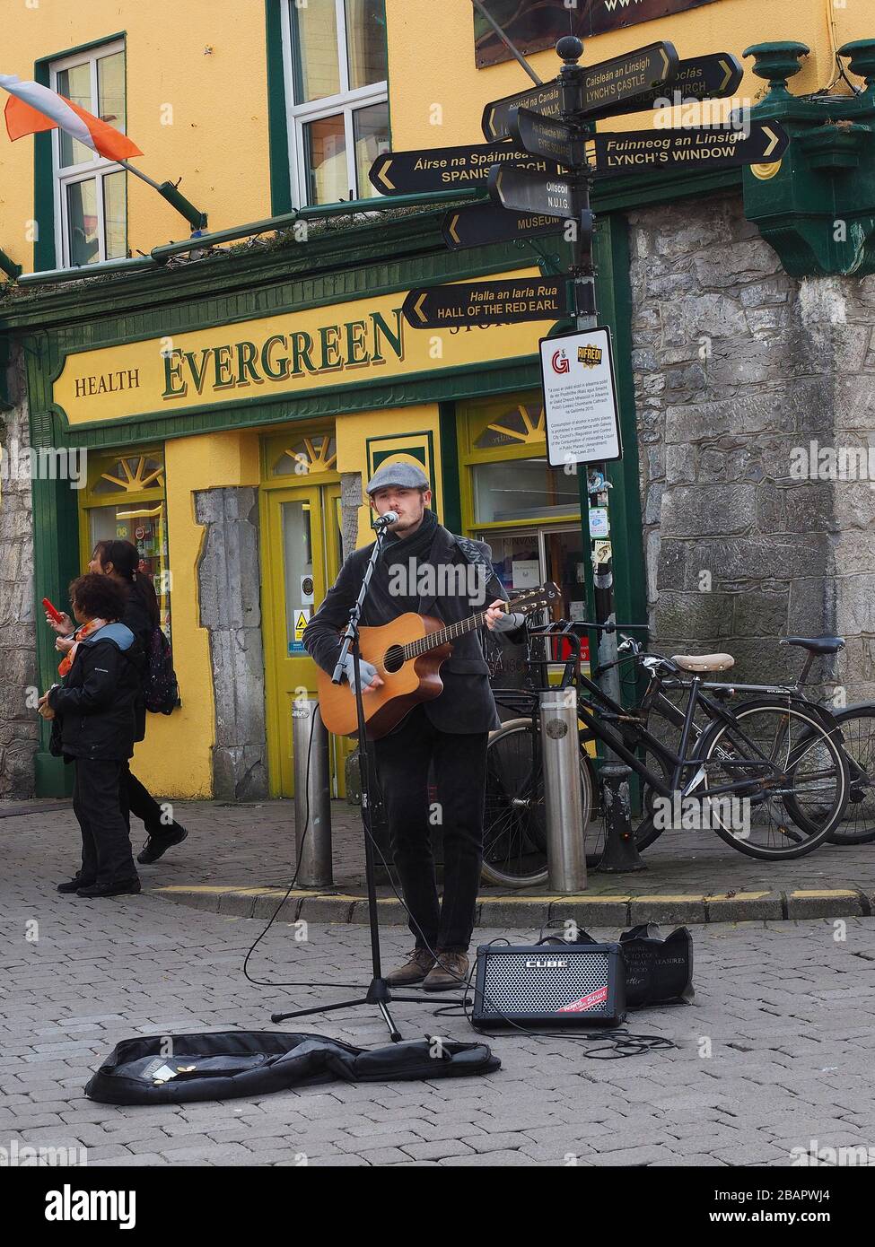 Galway è una città dell'Irlanda occidentale nella provincia di Connacht Foto Stock