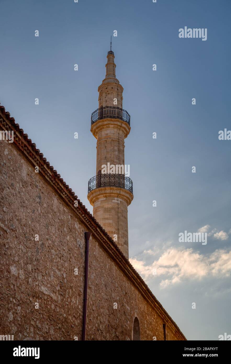 Moschea di Neradze o Gaci Hussein nella città di Rethymno sull'isola di Creta Foto Stock