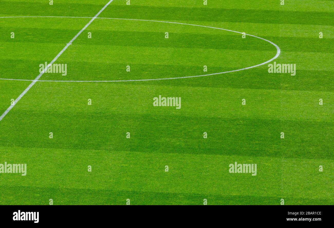 Campo di calcio vuoto allo stadio durante la quarantena. Foto Stock